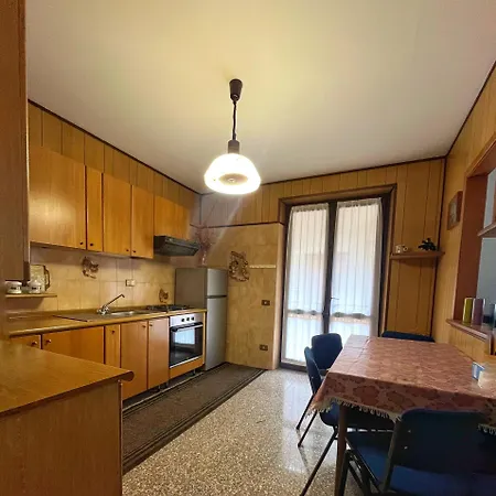 La Panoramica Svegliati Con La Vista Delle Alpi Dalle E Terrazza Ampia Lägenhet