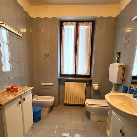 Lägenhet La Panoramica Svegliati Con La Vista Delle Alpi Dalle E Terrazza Ampia *